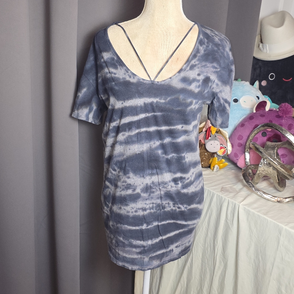 Go Couture Black Tie-Dye V-Neck Tee Shirt Medium NWT $128 Made in‎ USA